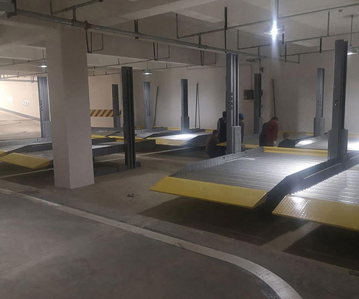 云陽二層升降平移機械式停車庫出租